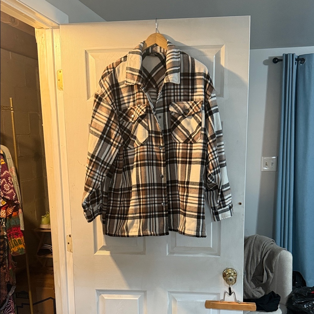 Women's Plaid Utility Jacket - Black, White, Brown